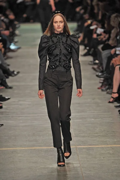 Look 5
